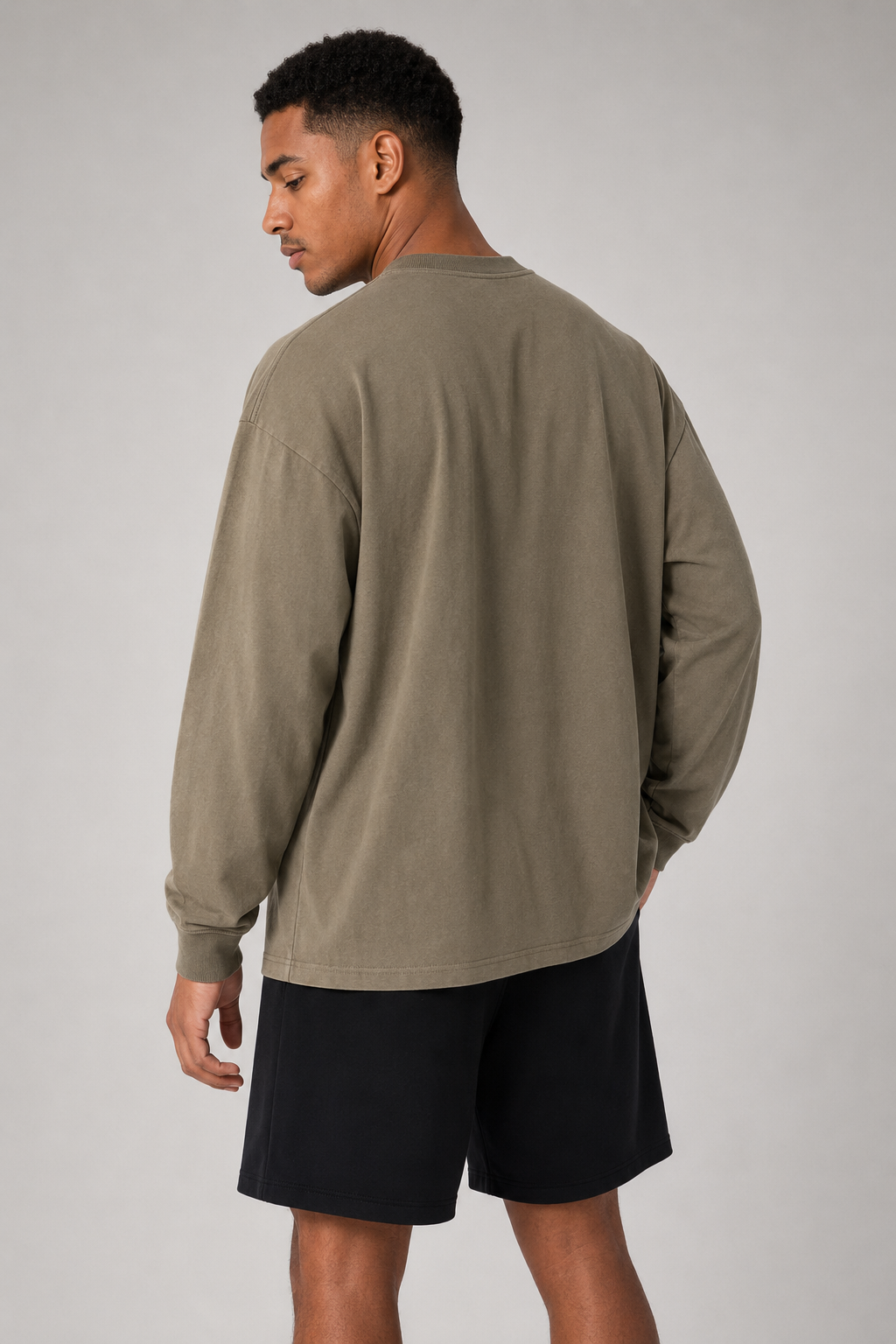 men’s everyday long sleeve military green back casual view