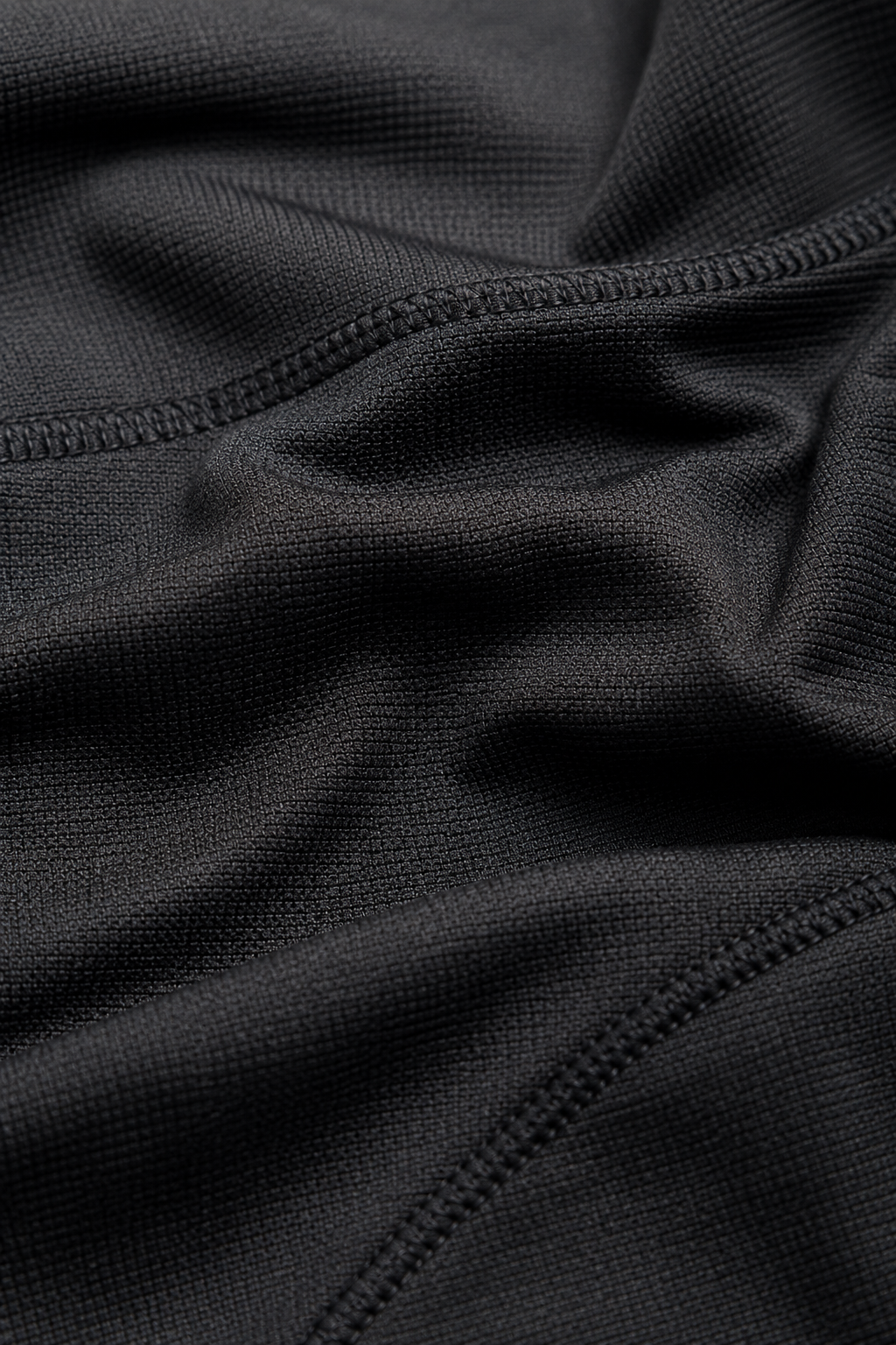 men’s long sleeve quarter zip black fabric detail
