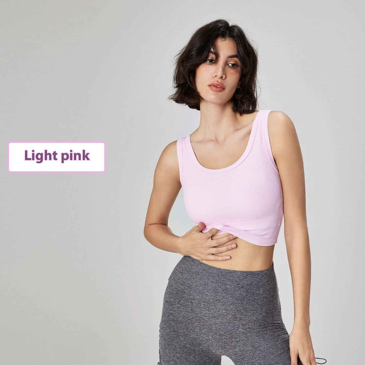 SculptFit Sports Bra – Medium Support & Smooth Fit - NORDUM.SHOP