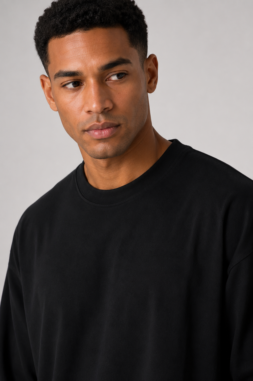 men’s everyday long sleeve black close up portrait
