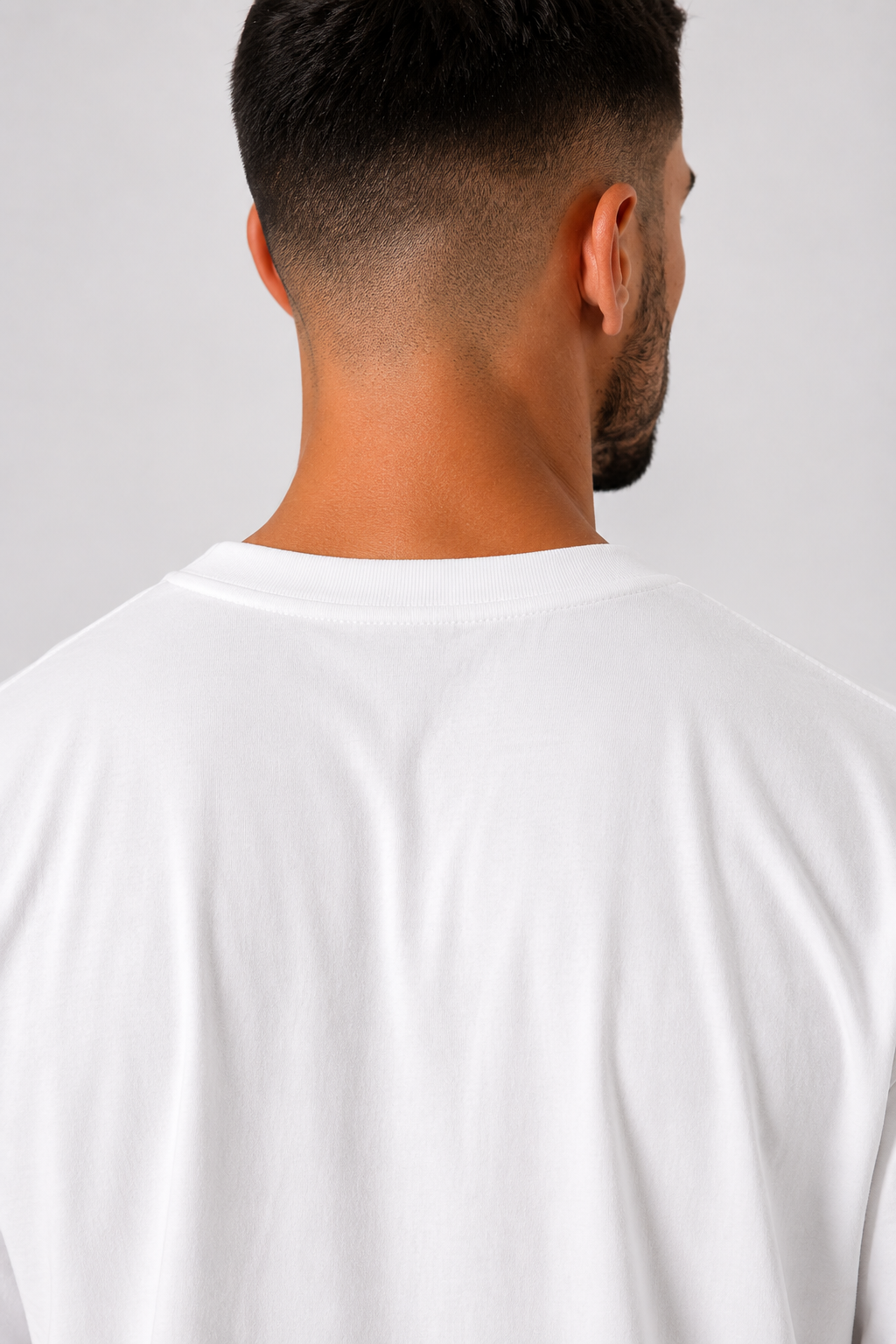 men’s everyday long sleeve white back minimal style