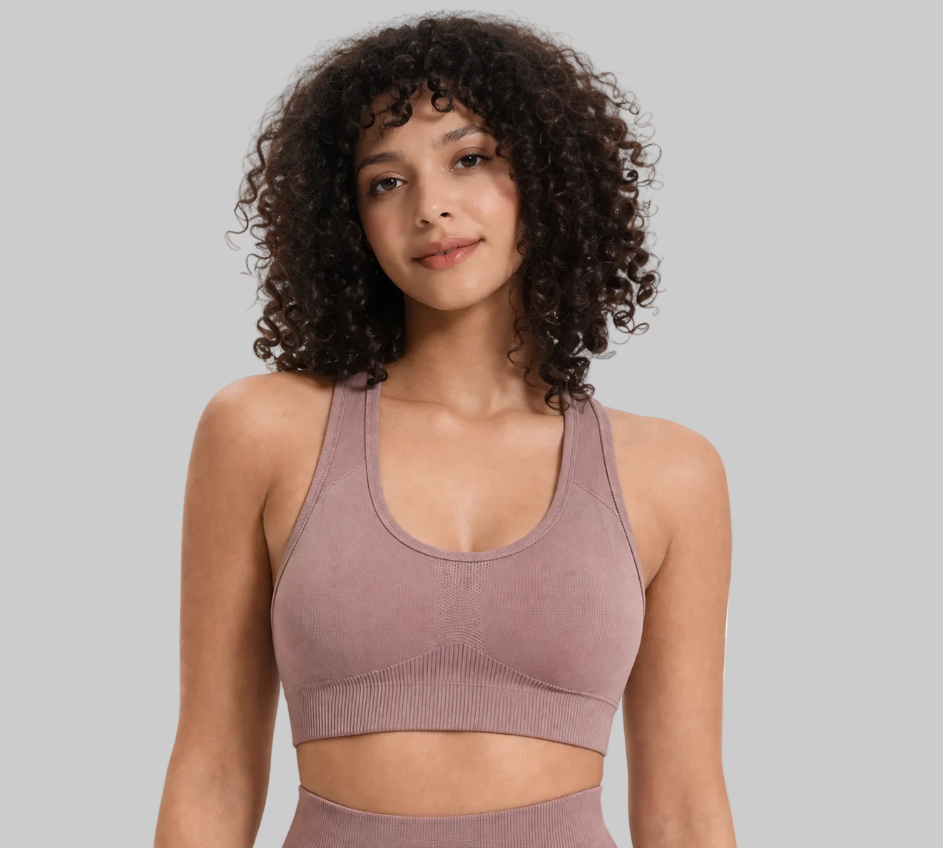 Women’s Seamless Sports Bra – Breathable Support - NORDUM.SHOP