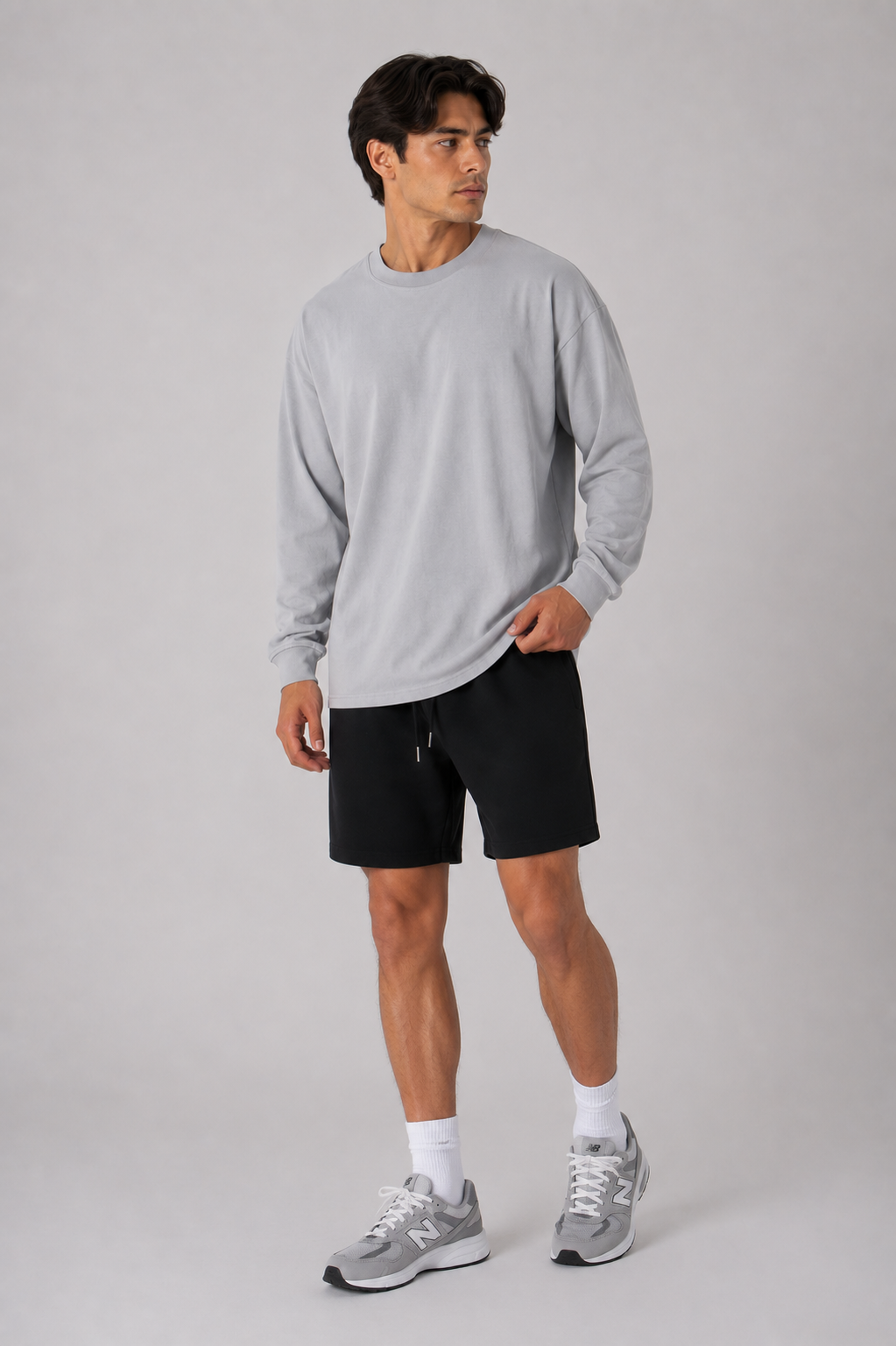 men’s everyday long sleeve light grey oversized front fit