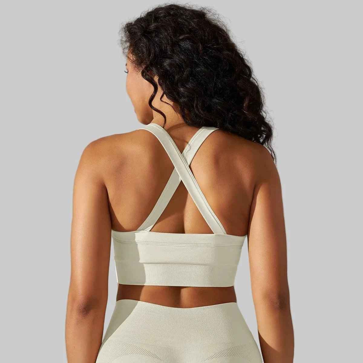 SculptFit Seamless Sports Bra - NORDUM.SHOP