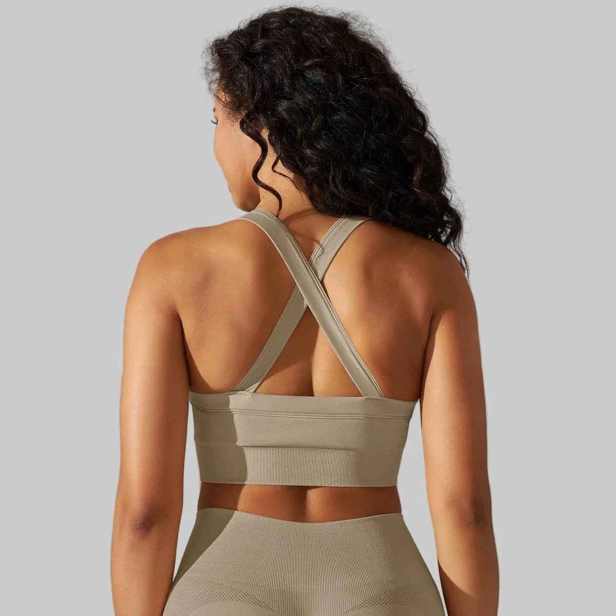 SculptFit Seamless Sports Bra - NORDUM.SHOP